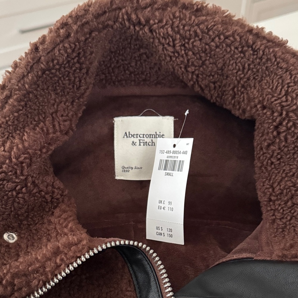 Abercrombie & Fitch Contrast Trim Sherpa Aviator Jacket NWT - Picture 3 of 6